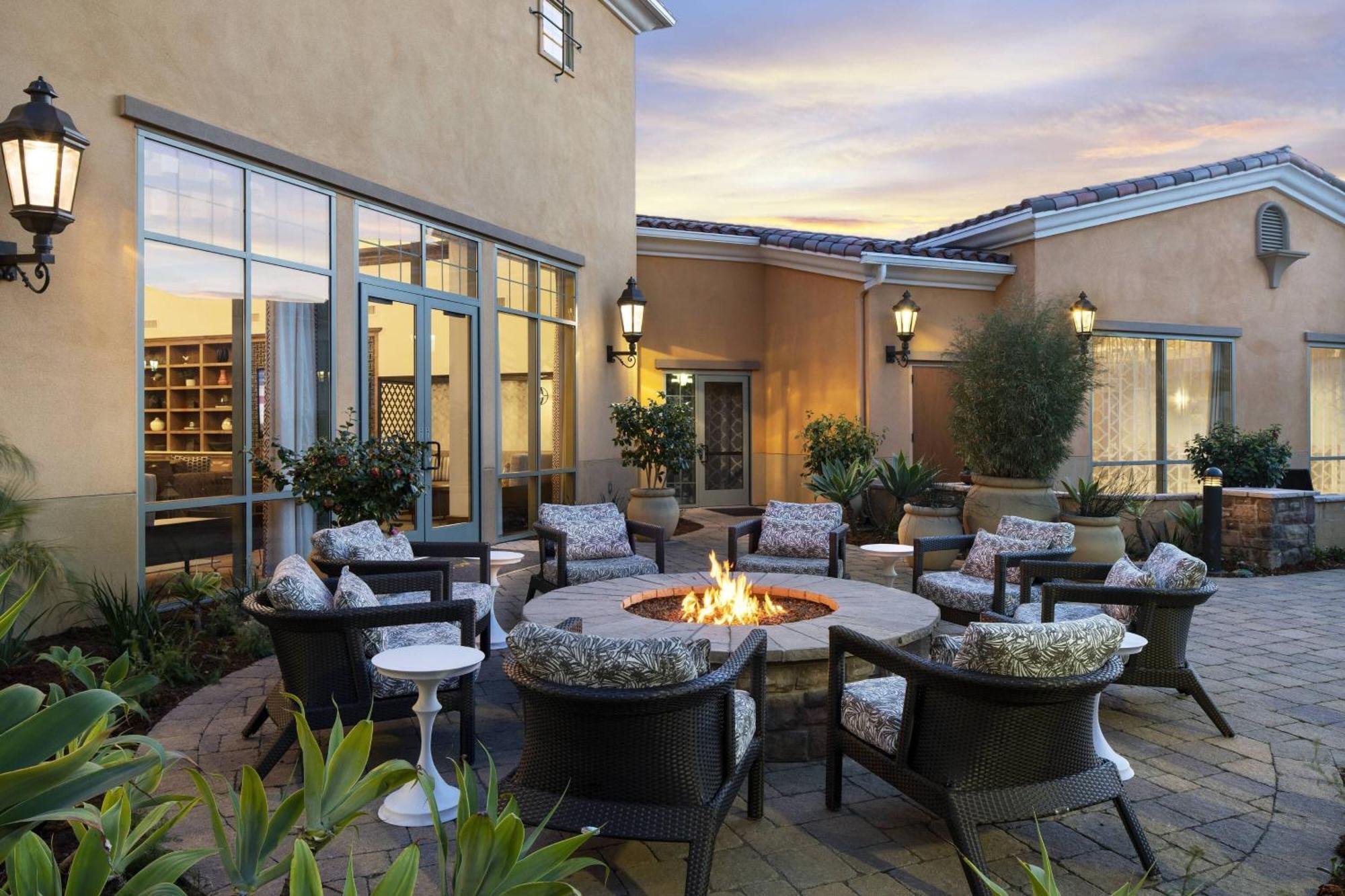 فندق Courtyard By Marriott Santa Barbara غولتا المظهر الخارجي الصورة