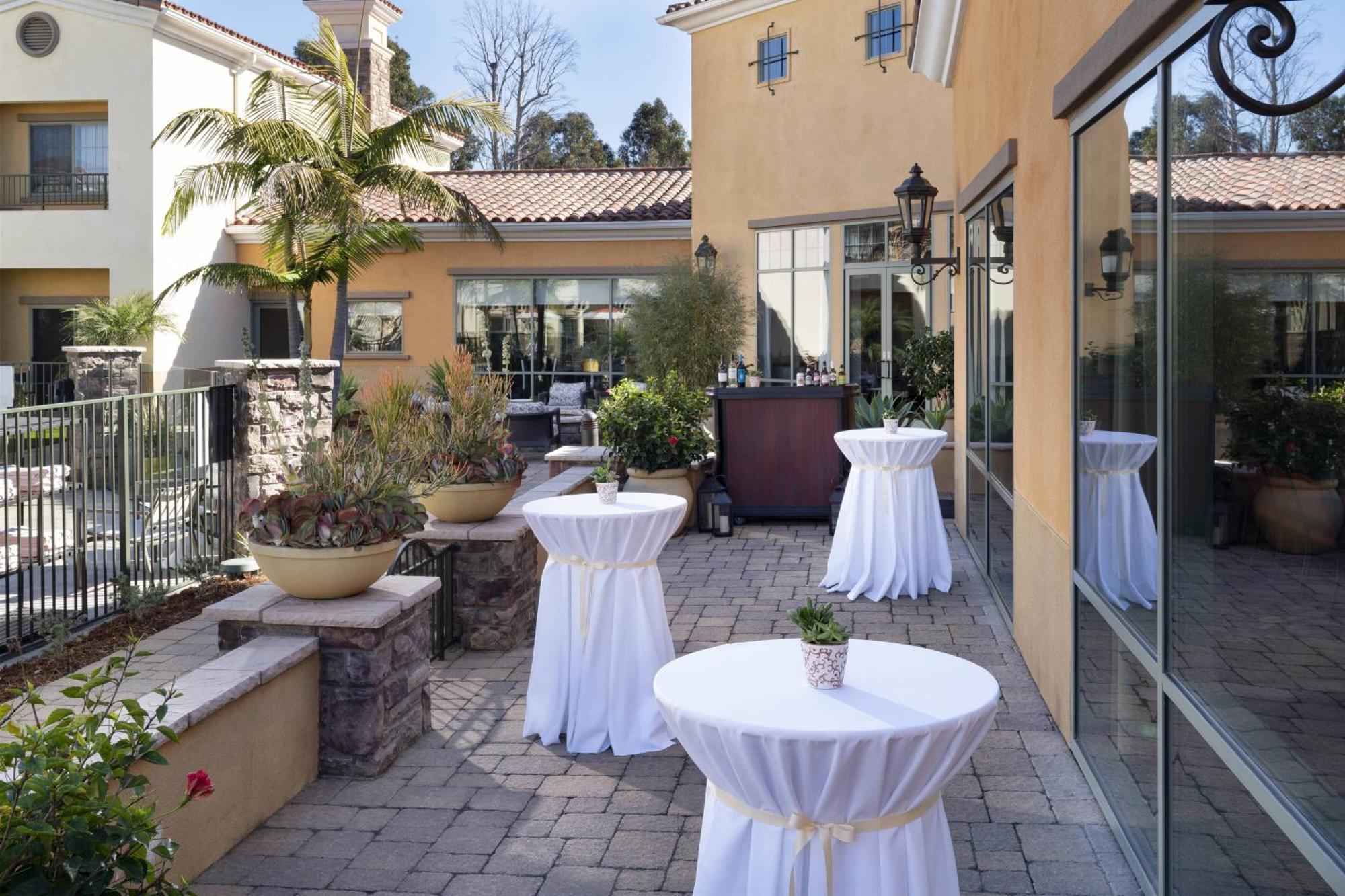 فندق Courtyard By Marriott Santa Barbara غولتا المظهر الخارجي الصورة