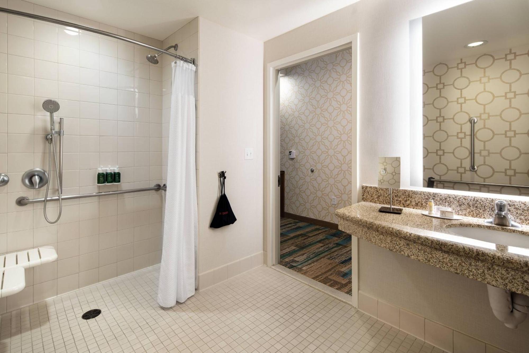 فندق Courtyard By Marriott Santa Barbara غولتا المظهر الخارجي الصورة