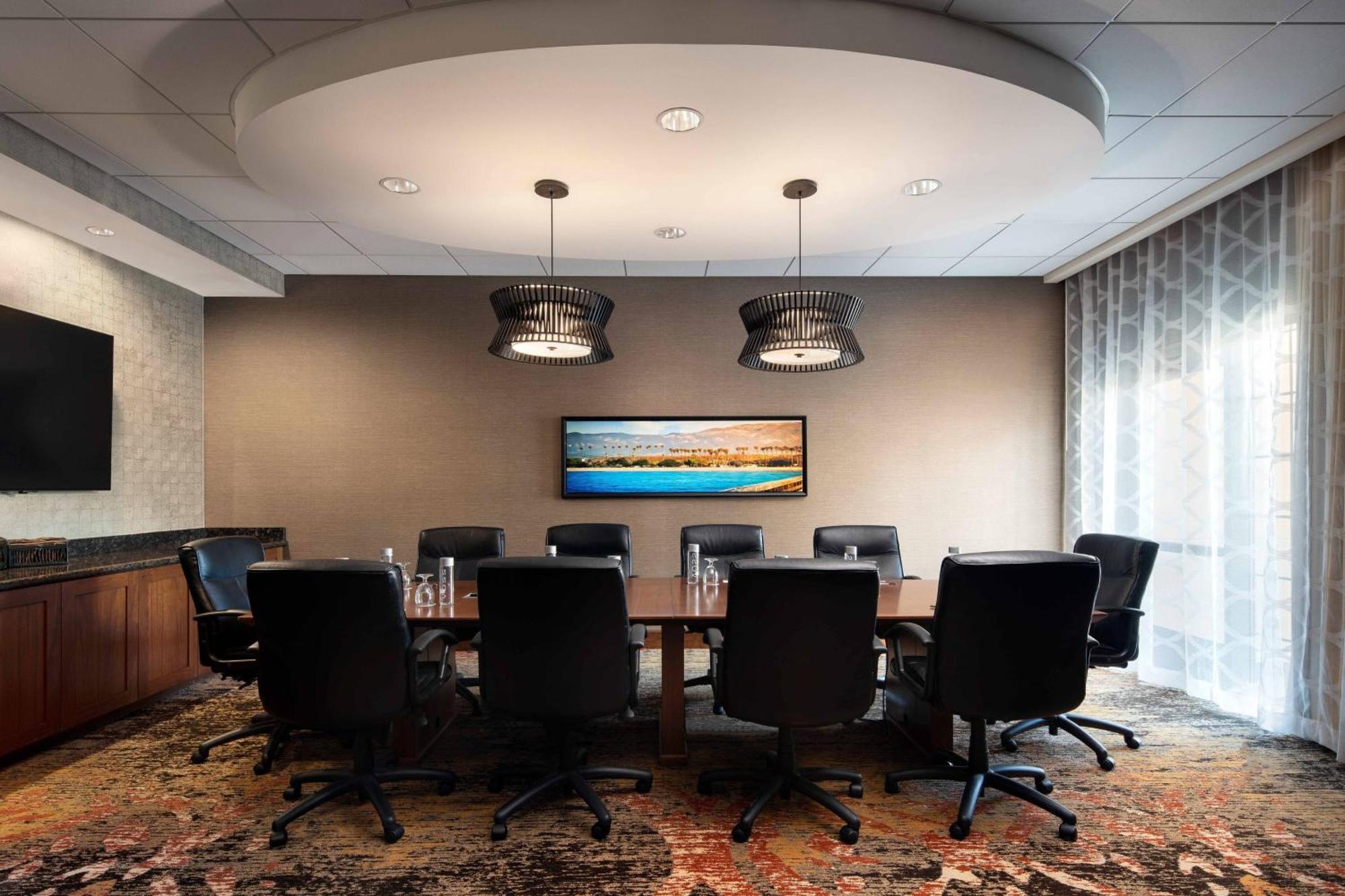 فندق Courtyard By Marriott Santa Barbara غولتا المظهر الخارجي الصورة