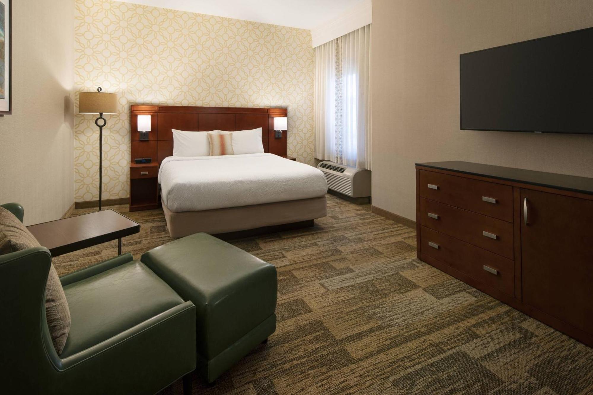 فندق Courtyard By Marriott Santa Barbara غولتا المظهر الخارجي الصورة