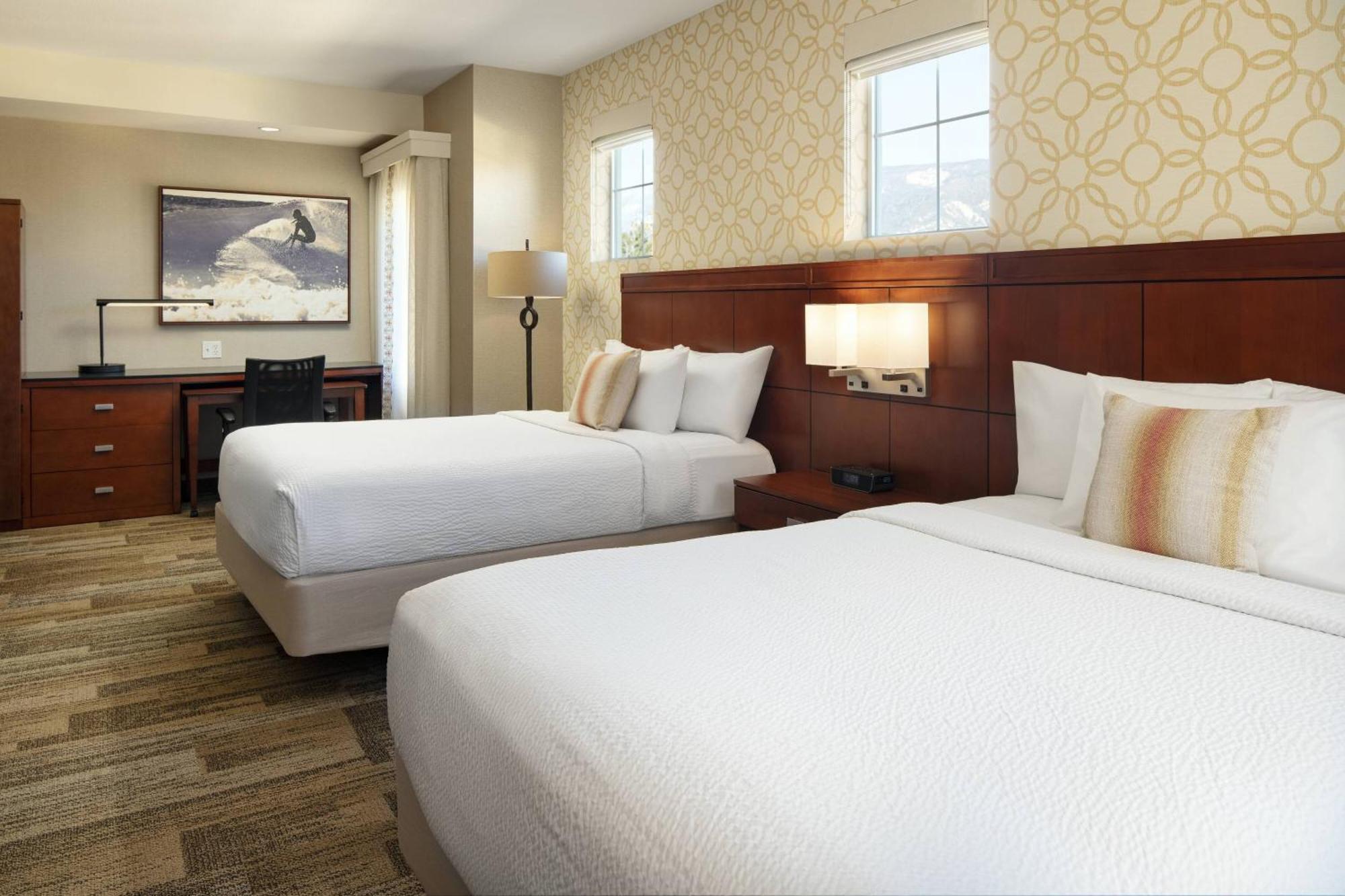 فندق Courtyard By Marriott Santa Barbara غولتا المظهر الخارجي الصورة