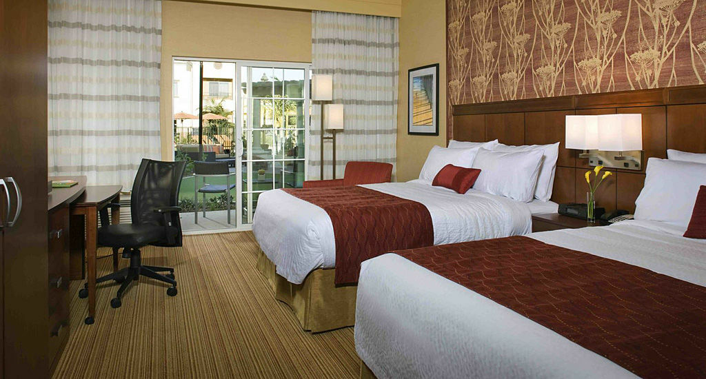 فندق Courtyard By Marriott Santa Barbara غولتا المظهر الخارجي الصورة